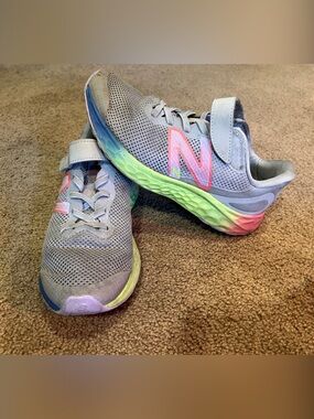 New Balance Kids Gray Mesh Sneakers with Rainbow-Style Sole